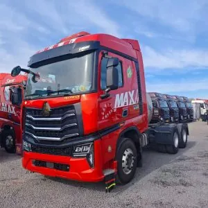 HOWO Max (LNG)
