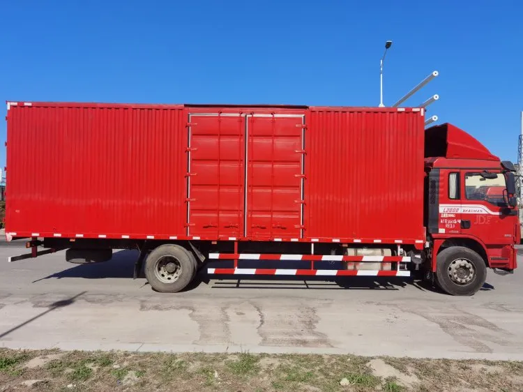 Shaanxi Heavy Truck Delong L3000 - Image 3