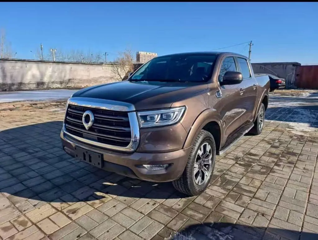 Used Great Wall Poer pickup trucks for export from China